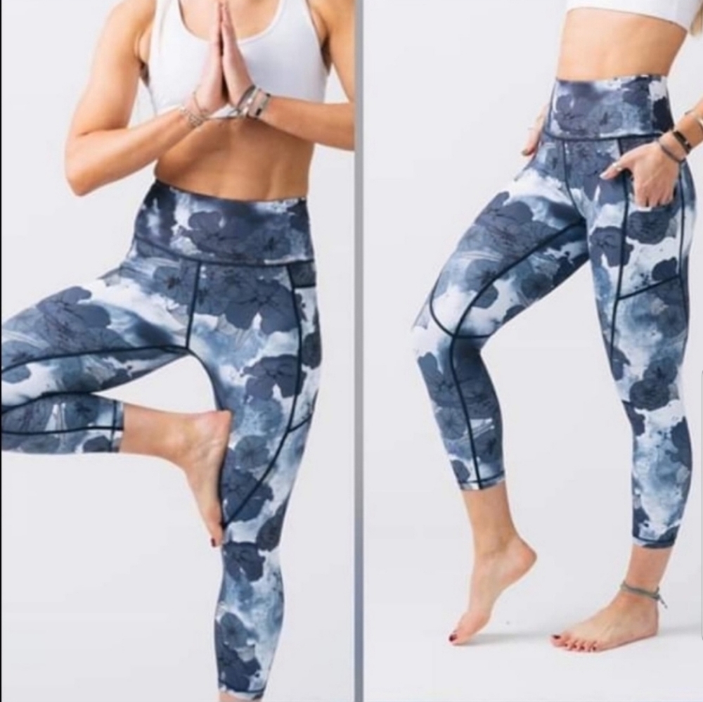 Zyia leggings